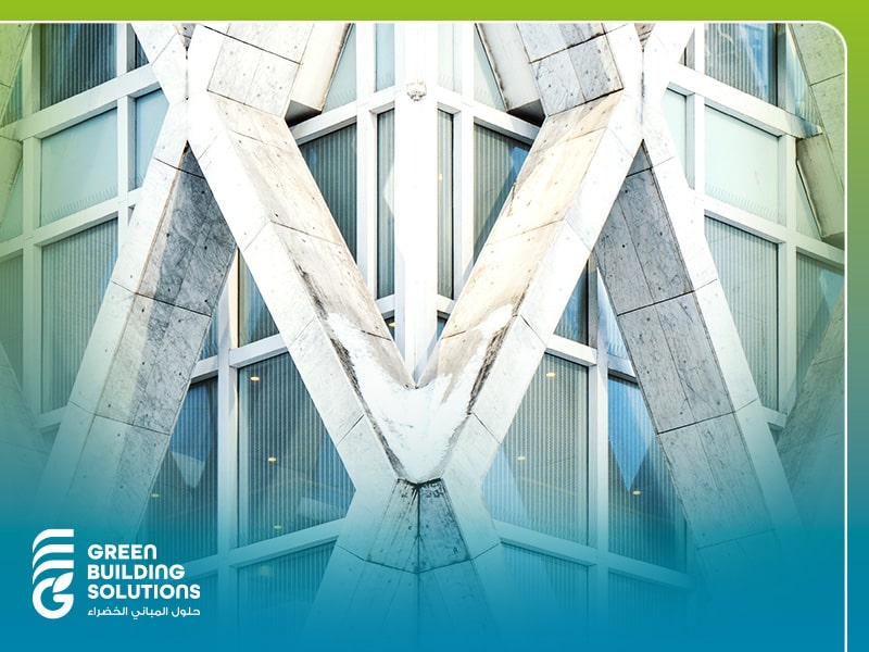 ما هي العوامل التي يجب مراعاتها عند اختيار مادة الواجهة؟